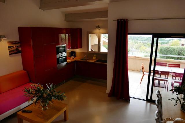 - Domaine Santa Giulia Palace