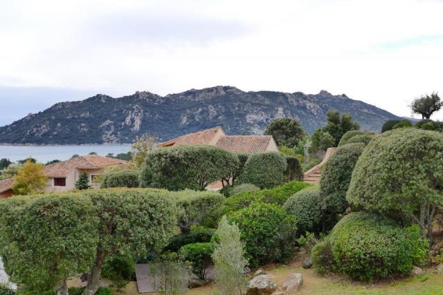 - Domaine Santa Giulia Palace